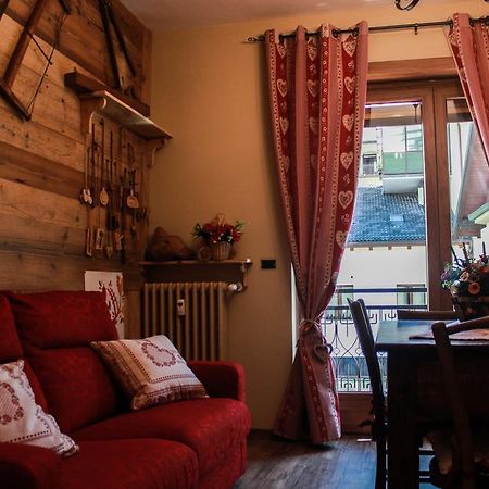 Dimora Delle Alpi Apartment Aosta Ngoại thất bức ảnh
