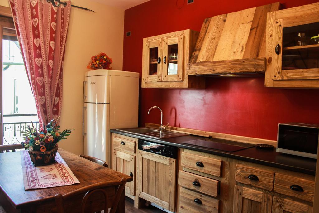 Dimora Delle Alpi Apartment Aosta Ngoại thất bức ảnh